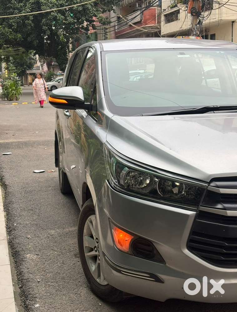 Innova 75k Driven 1st Owner