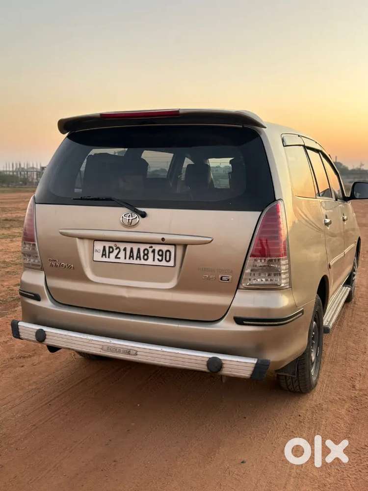 Toyota Innova 2009 Model For Sale