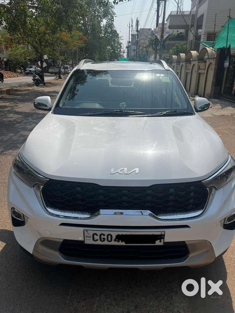 Kia  Sonet Diesel Manual With Sunroof