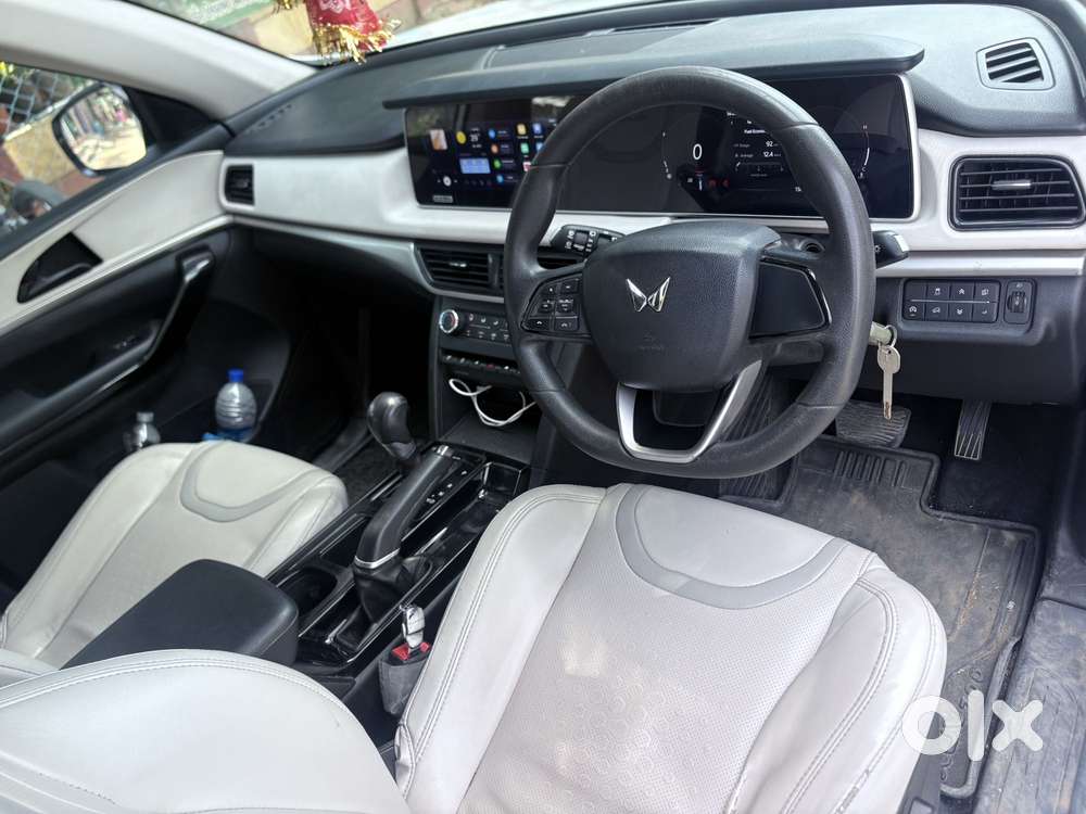 Mahindra Xuv700 2.2 Ax 5 Diesel At 7 Str, 2023, Diesel