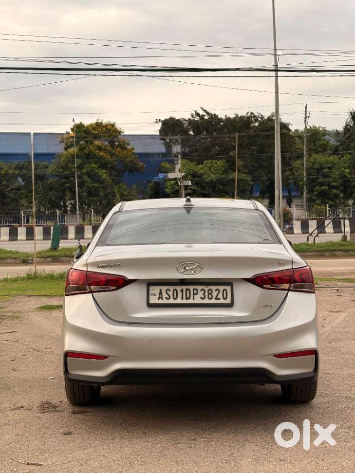 Hyundai Verna 1.6 Sx (o) Vtvt, 2018, Petrol