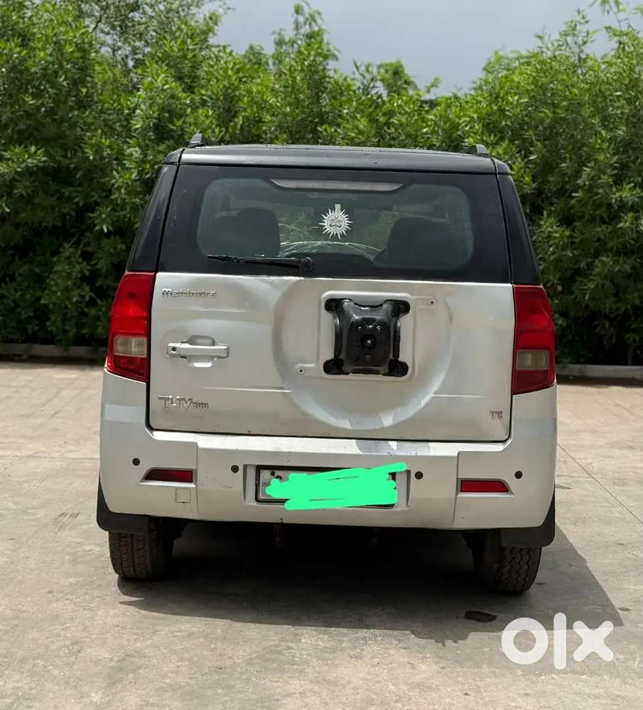 Mahindra Tuv 300 2016 Diesel 300000 Km Driven