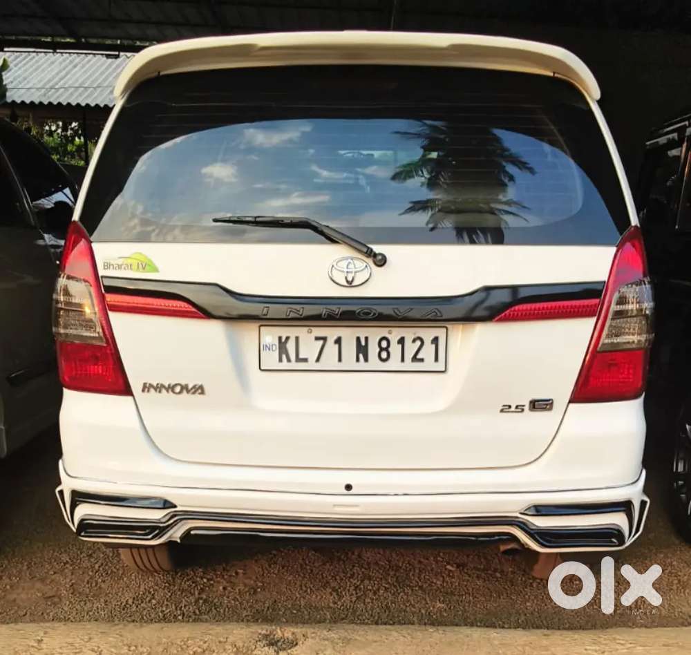 Toyota Innova 2014