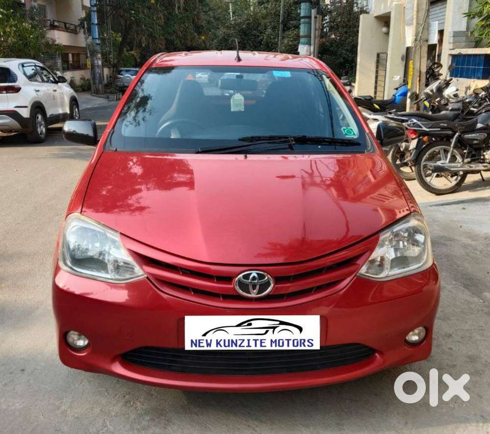 Toyota Etios Liva 2011-2012 G, 2011, Petrol