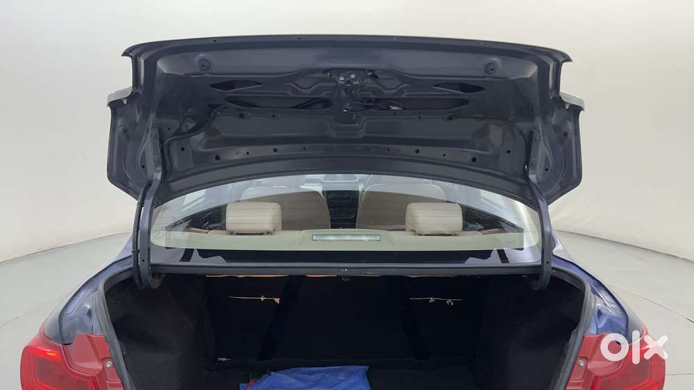 Maruti Suzuki Dzire 1.2 Zxi Amt, 2018, Petrol