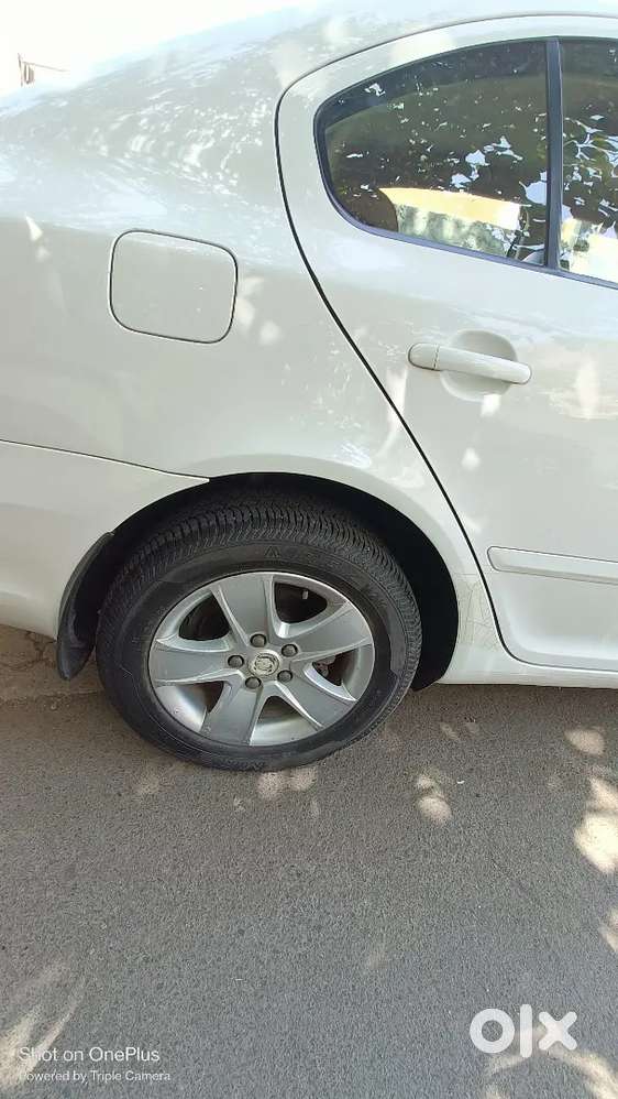 Skoda Laura 2013 Diesel Well Maintained