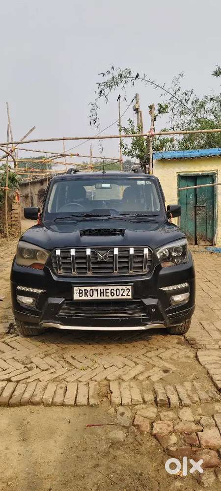 Mahindra Scorpio Classic 2023 Diesel 42000 Km Driven