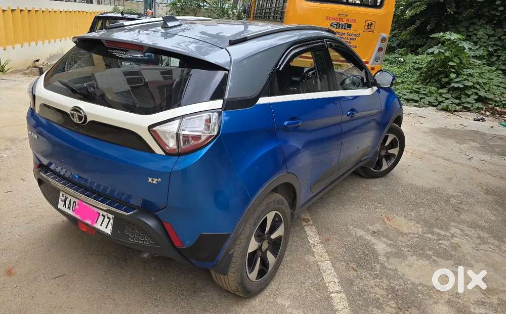 Tata Nexon Xz+ Diesel Manual Blue Grey Jan 2018 Single Driver,