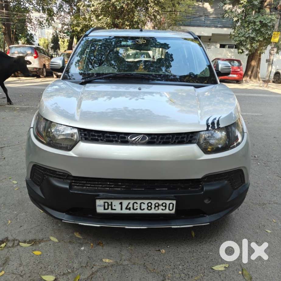 Mahindra Kuv 100