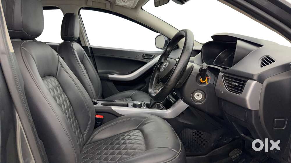 Tata Nexon 1.2 Revotron Xm (s), 2023, Petrol