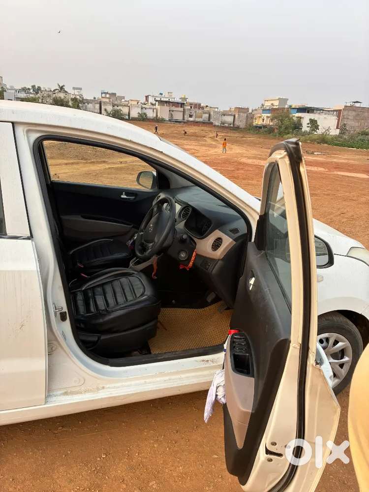 Grand I10 Sportz Bsiv