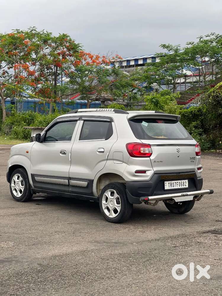 Fully Brand New Condition Cng Top Model Car Under Emi.