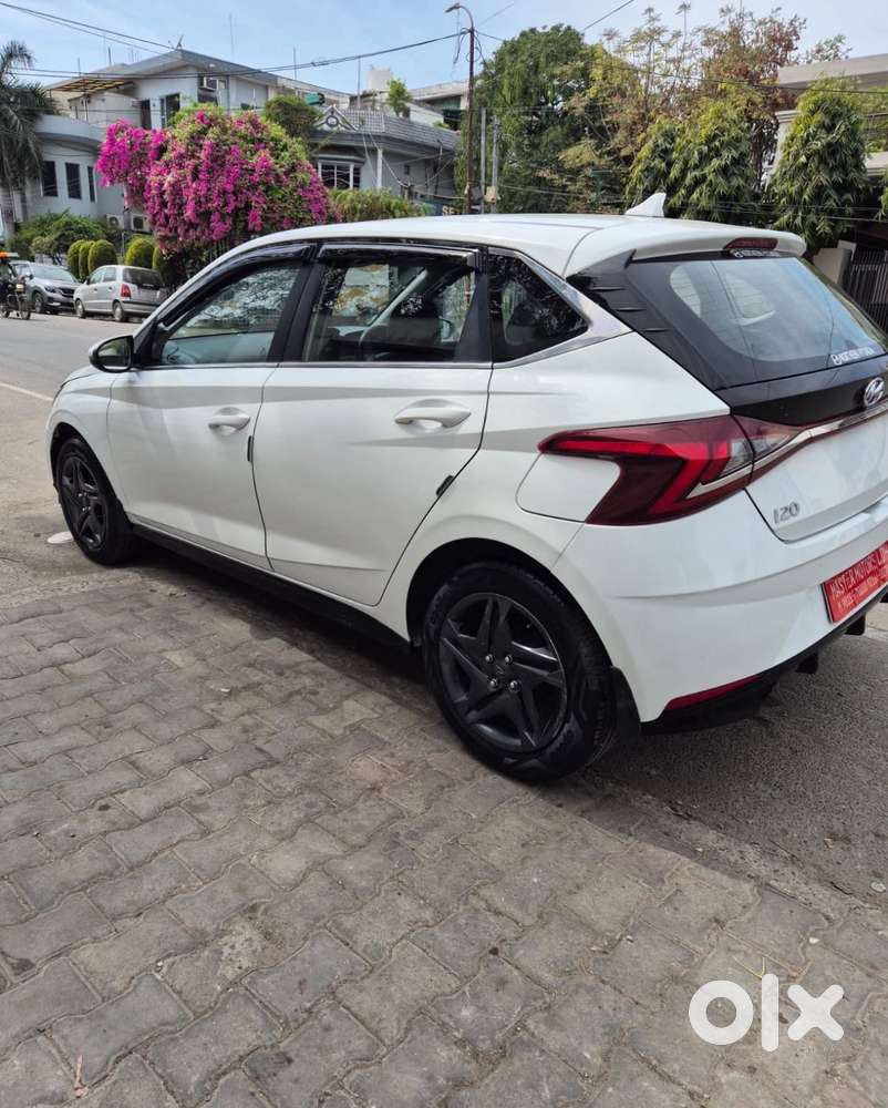 Hyundai I20 Sportz Plus Cvt, 2020, Petrol