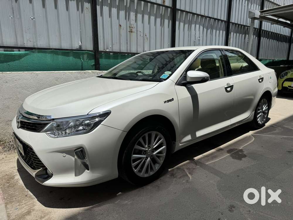 Toyota Camry 2.5 Hybrid, 2016, Cng & Hybrids