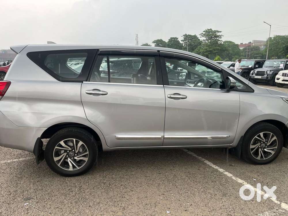 Toyota Innova Crysta [2020-ongoing] 2.4 Gx At 7 Str, 2021, Diesel