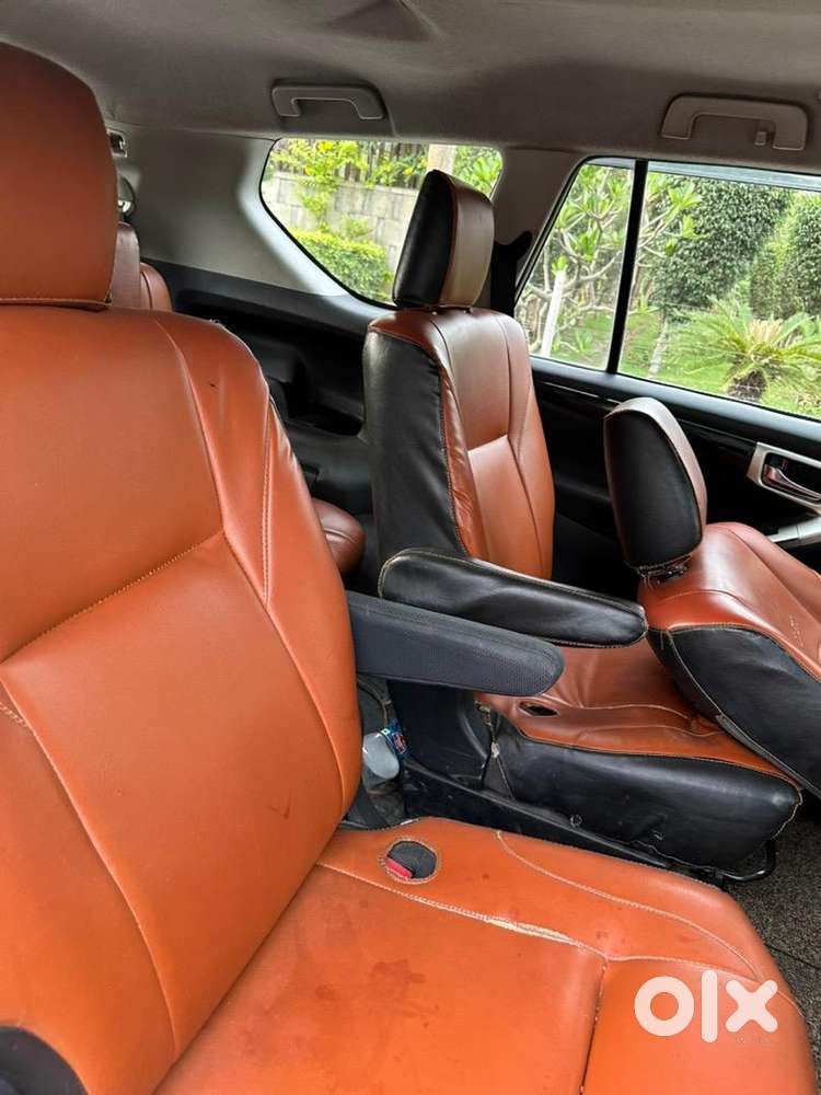 Toyota Innova Crysta 2017 Diesel Well Maintained