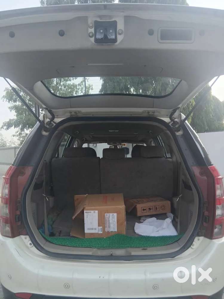 Mahindra Xuv500 At W10 Fwd, 2017, Diesel