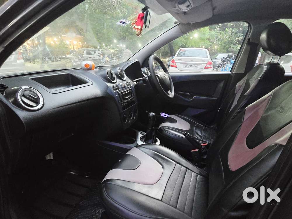 Ford Figo 1.2p Titanium Opt Mt, 2015, Petrol