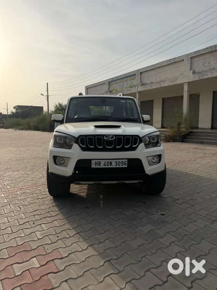 Mahindra Scorpio S11 2018 Diesel Manual