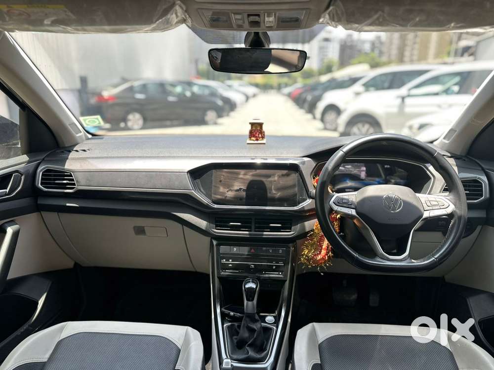 Volkswagen Taigun 1.0 Tsi Topline At, 2023, Petrol