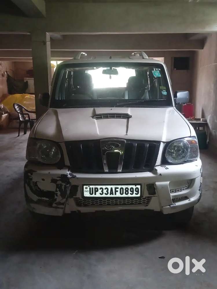 Mahindra Scorpio 2014 Diesel 120000 Km Driven White Colour