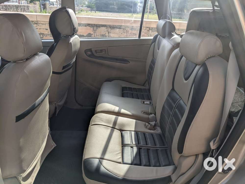Toyota Innova 2.5 Gx 8 Str Bs-iii, 2009, Diesel