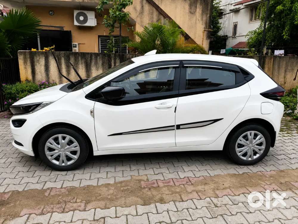 Tata Altroz Xm Plus 2023 Petrol Manual