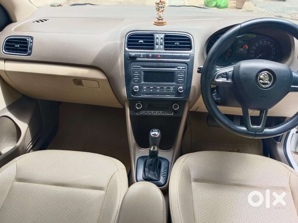 Skoda Rapid [ ] 1.5 Style Plus Tdi At, 2016, Diesel