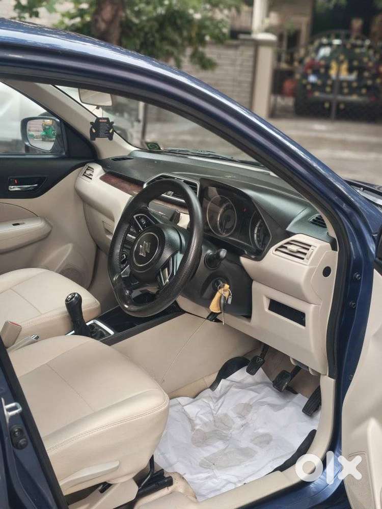 Maruti Suzuki Swift Dzire 1.2 Vxi Bsiv, 2017, Petrol