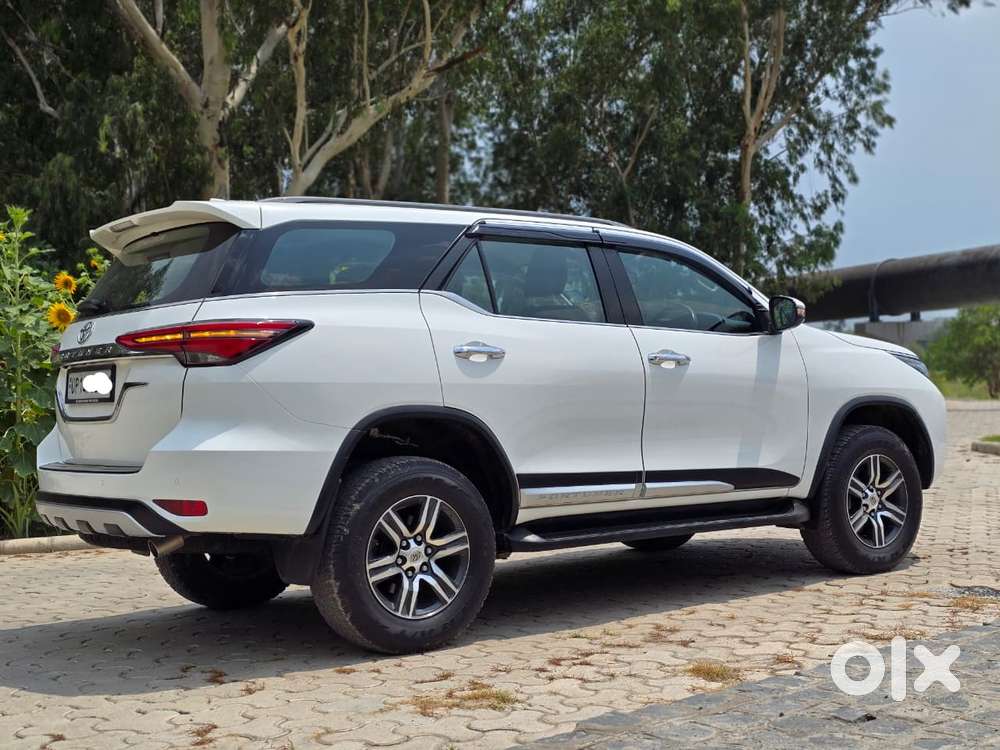 Toyota Fortuner 3.0 4x2 Automatic, 2022, Petrol