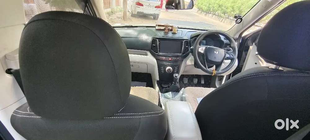 2023 Mahindra Xuv300 W4 Petrol | 1st Owner | Zero Accident | Company S