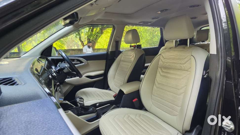 Kia Carens 1.5 Luxury Plus Turbo 6 Str, 2022, Petrol