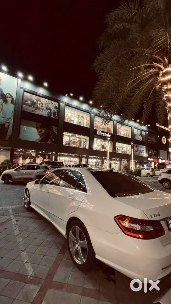 Mercedes-benz E-class 2012