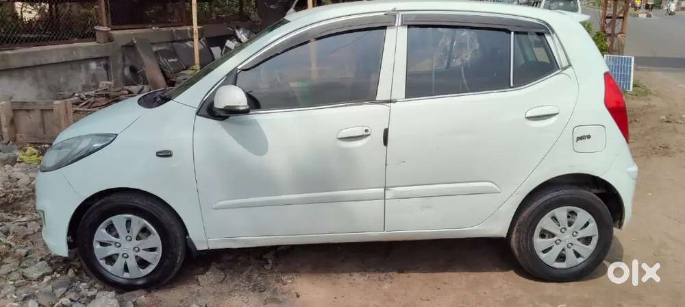 Hyundai I10 Sportz 2012