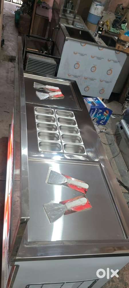 Pan ice cream machine