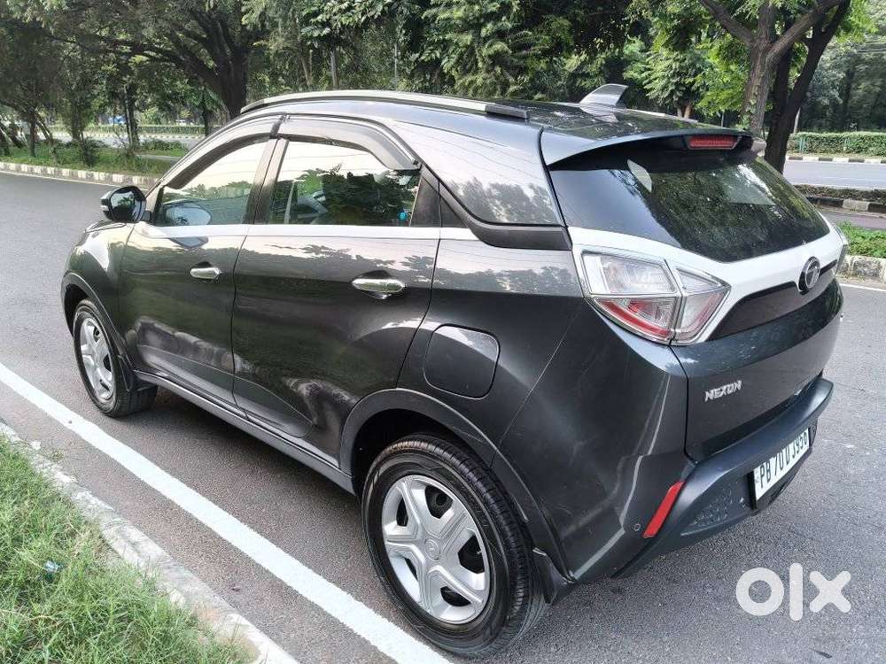 Tata Nexon 1.5 Revotorq Xt, 2018, Diesel