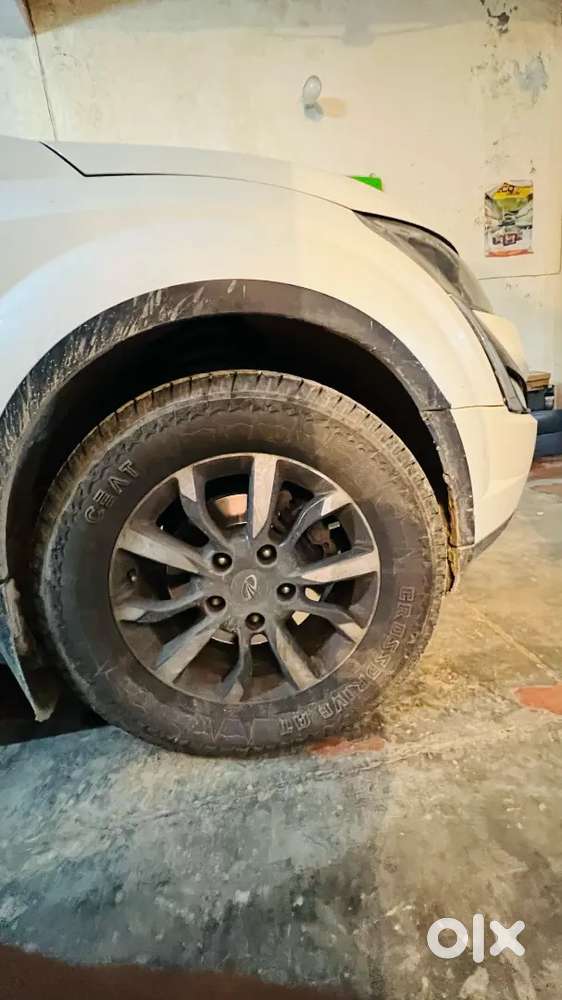 Mahindra Xuv500 W11