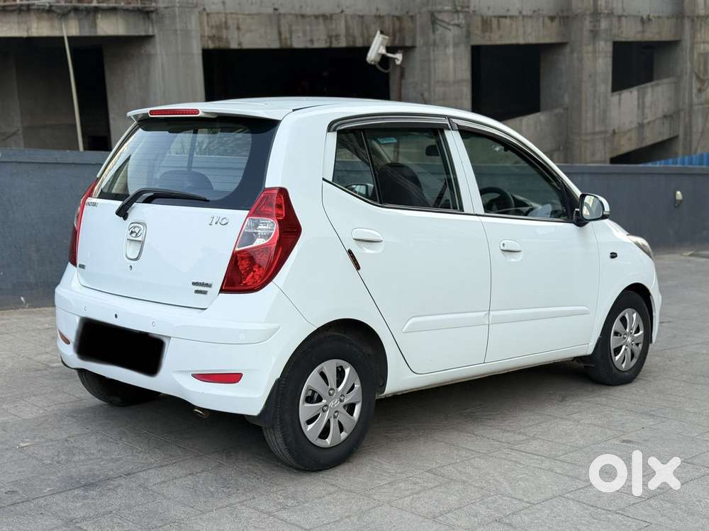 Hyundai I10 Asta Sunroof At, 2012, Petrol