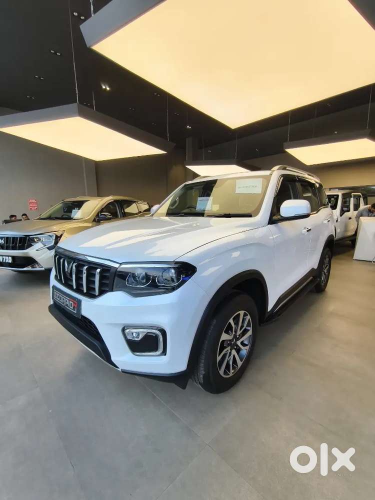 All Mahindra Xvu Available Jalandhar Mahindra Showroom