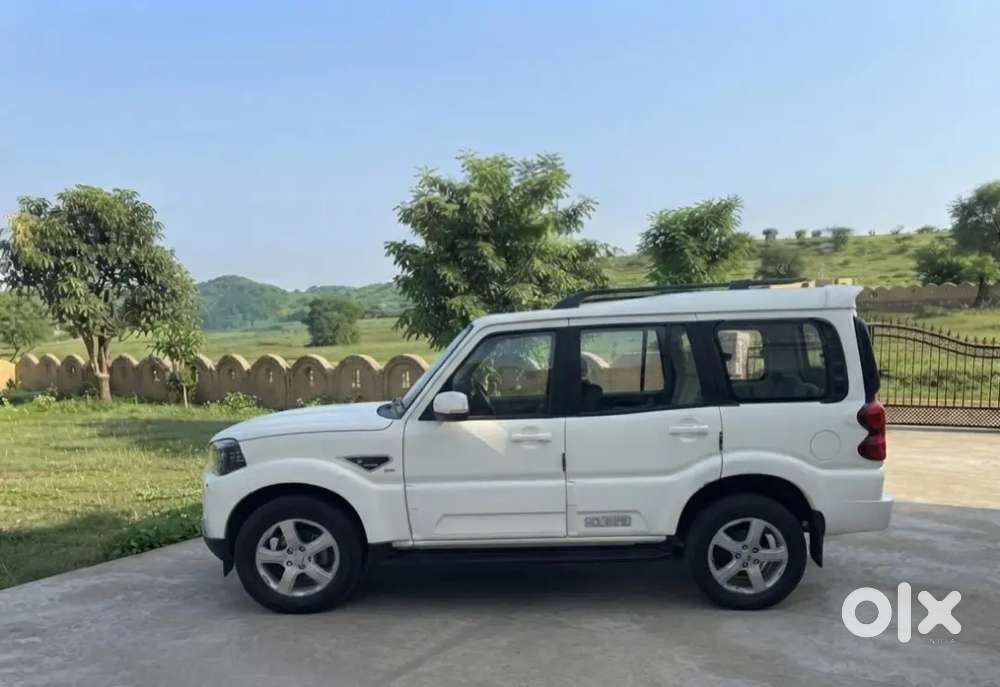 Mahindra Scorpio 2020 S11