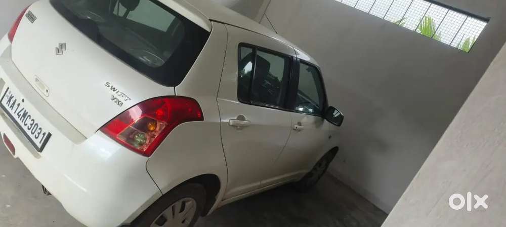 Maruti Suzuki Swift Vxi