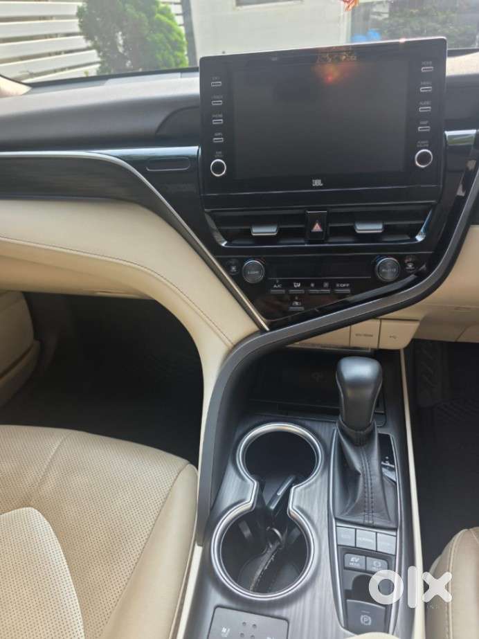 Toyota Camry Hybrid, 2024, Petrol