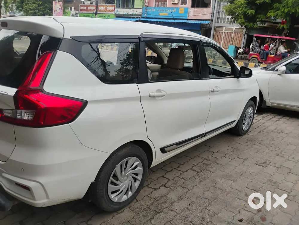 Maruti Suzuki Ertiga Vxi 2024