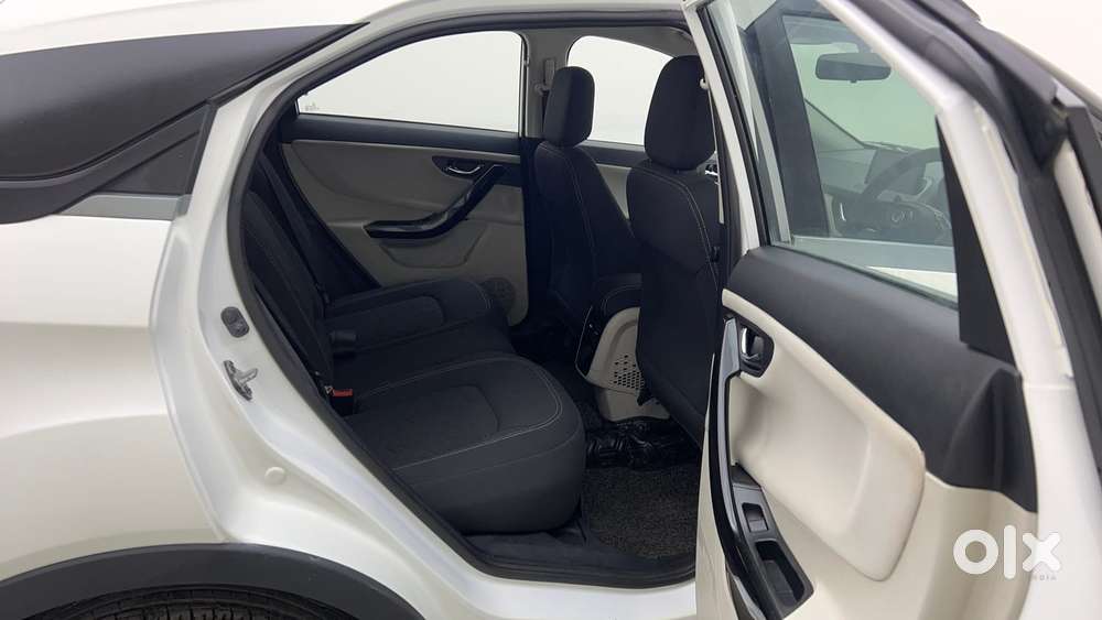 Tata Nexon 1.2 Revotron Xz Plus, 2022, Petrol