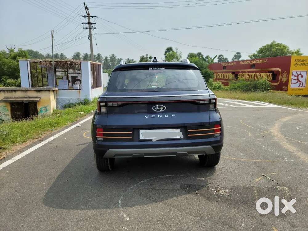 Hyundai Venue 2022 Diesel Well Maintained