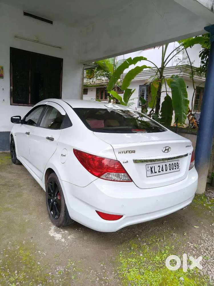 Hyundai Verna 1.6 Sx 2011