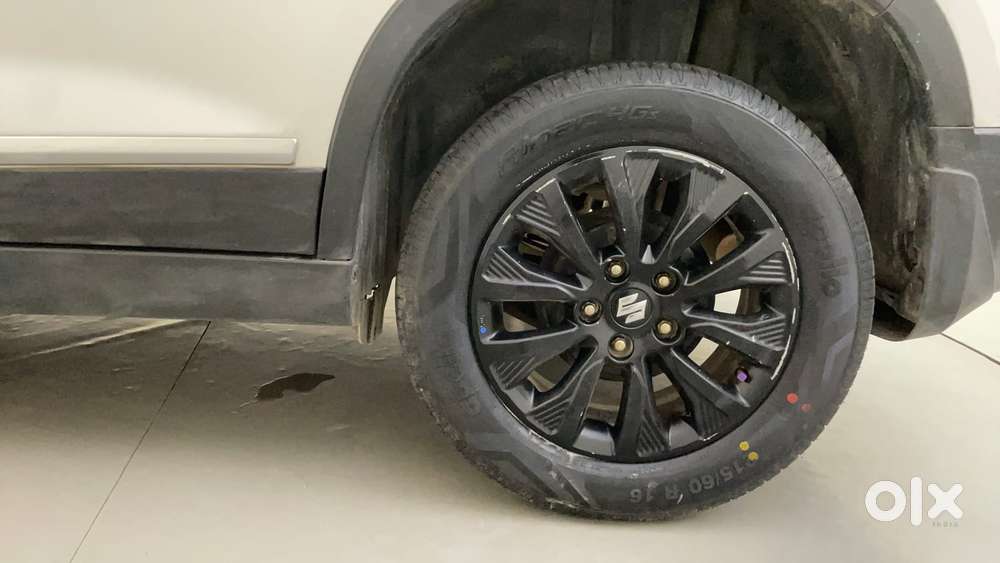 Maruti Suzuki Vitara Brezza 1.5 Zxi At, 2021, Petrol