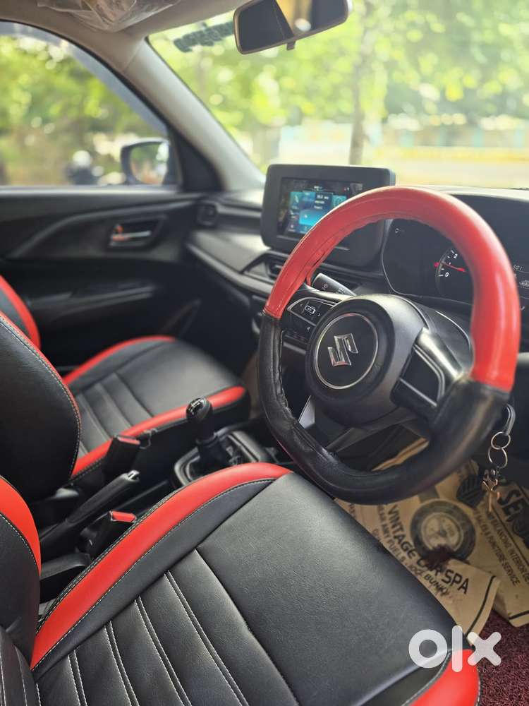 Maruti Suzuki Swift Vxi + Manual, 2025, Petrol