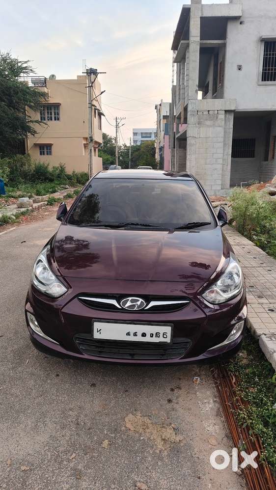 Hyundai Fluidic Verna 2011