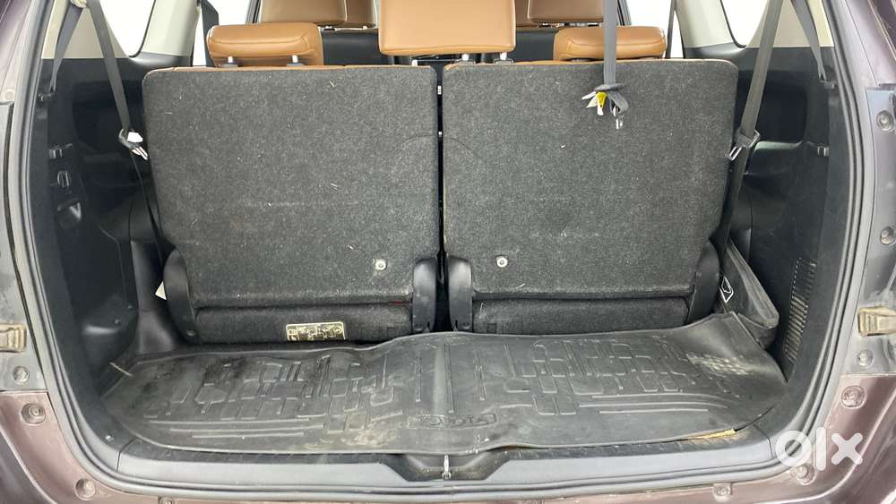 Toyota Innova Crysta 2.8 Zx At, 2016, Diesel